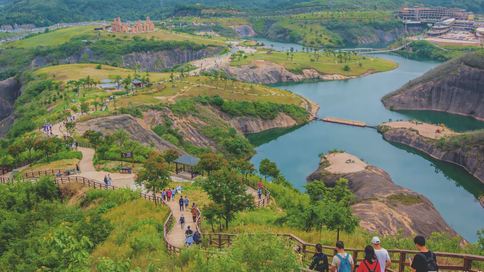 المواقع ذات المناظر الخلابة